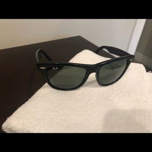 SunGlasses. Ray Ban ex con